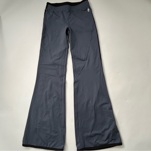 Free People Pants - Free People Movement Flares Leg Yoga Pants Grey/Black Small NWOT